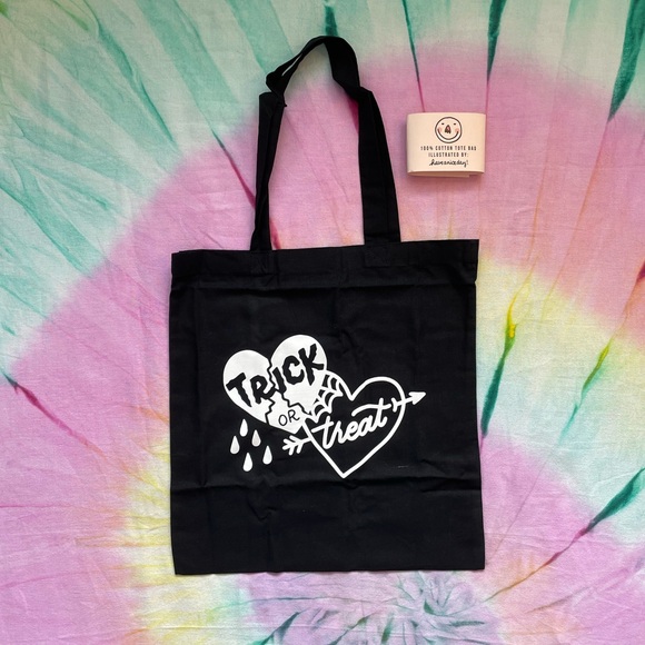 NWT Black Halloween Trick or Treat Tote - Picture 1 of 7